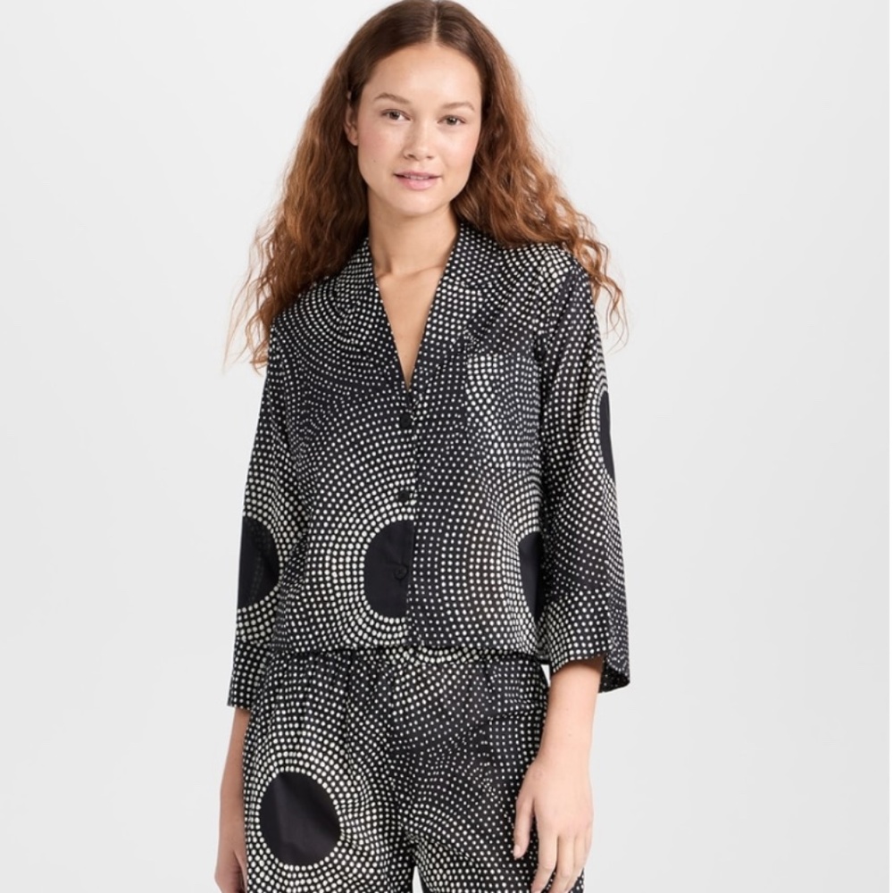 Womens Black & White Dot-Print Button Front Blouse